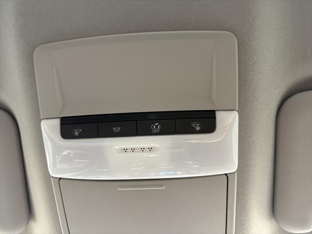 Photo of 2023 Super Black Nissan Sentra