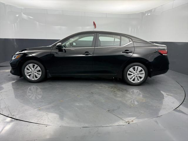 Photo of 2023 Super Black Nissan Sentra