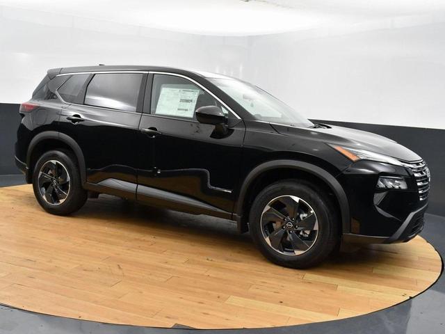 Photo of 2025 Super Black Nissan Rogue