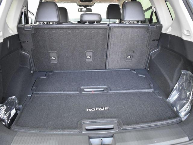 Photo of 2025 Boulder Gray Pearl Nissan Rogue
