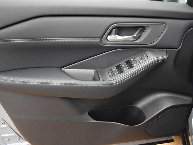 Photo of 2025 Boulder Gray Pearl Nissan Rogue