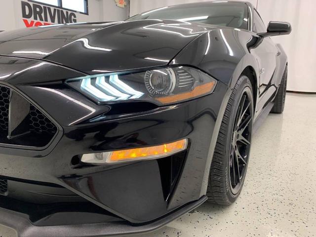 Photo of 2018 Shadow Black Ford Mustang