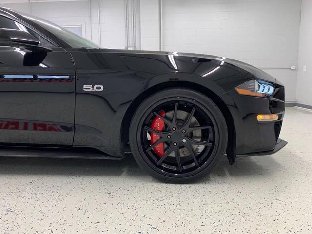 Photo of 2018 Shadow Black Ford Mustang