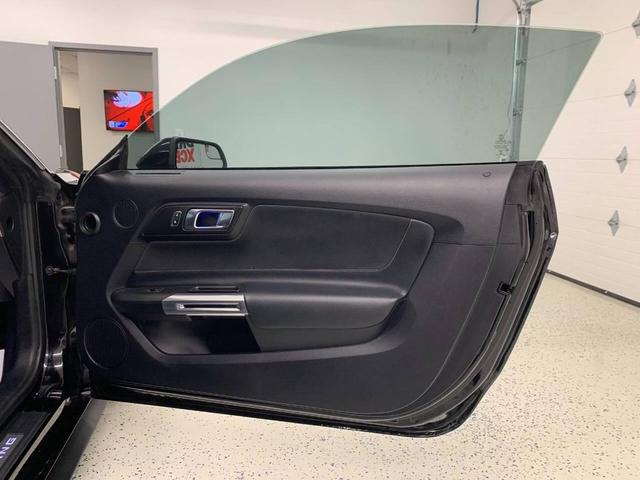 Photo of 2018 Shadow Black Ford Mustang