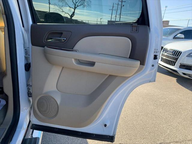Photo of 2013 Summit White Chevrolet Tahoe