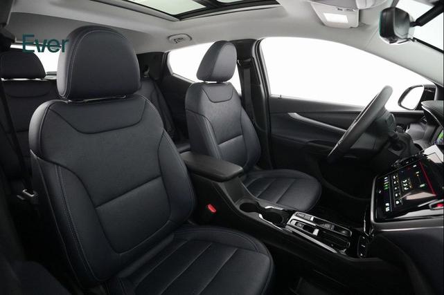Photo of 2022 Mosaic Black Metallic Chevrolet Bolt EUV