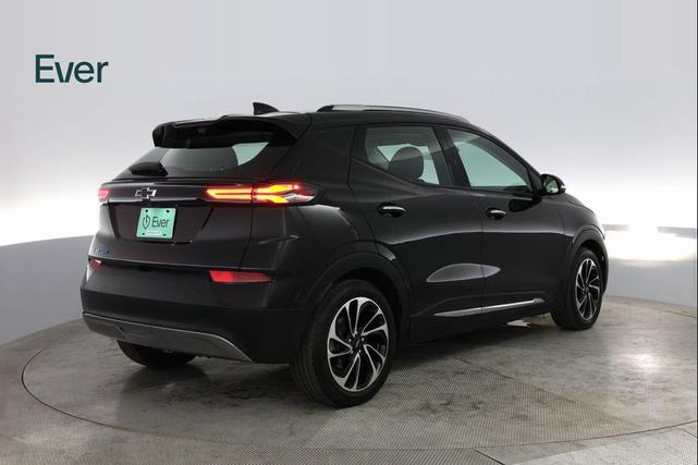 Photo of 2022 Mosaic Black Metallic Chevrolet Bolt EUV