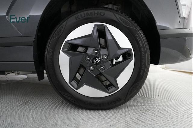 Photo of 2024 Ecotronic Gray Pearl Hyundai KONA EV