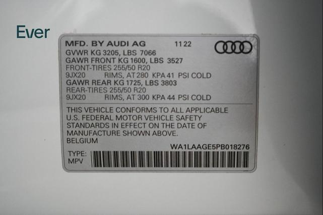 Photo of 2023 Glacier White Metallic Audi e-tron