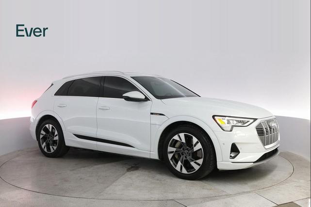 Photo of 2023 Glacier White Metallic Audi e-tron