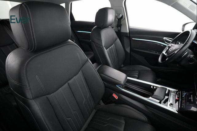 Photo of 2021 Glacier White Metallic Audi e-tron