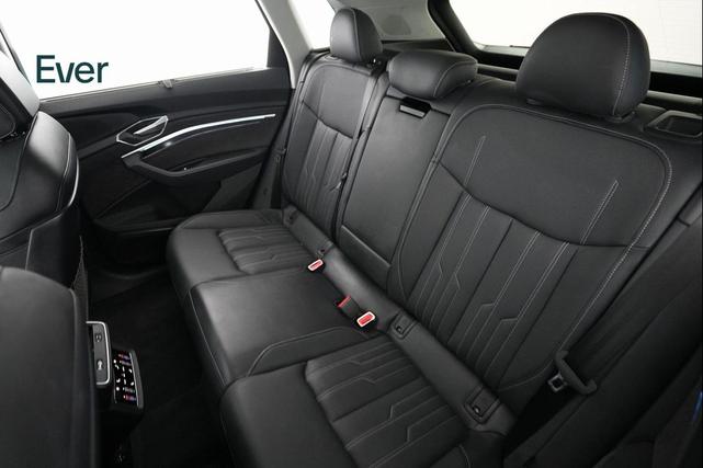Photo of 2021 Glacier White Metallic Audi e-tron