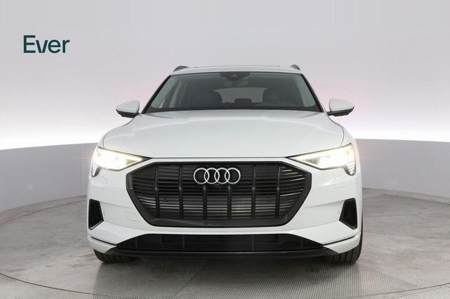 Photo of 2021 Glacier White Metallic Audi e-tron