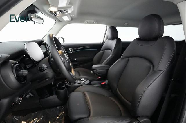 Photo of 2023 Moonwalk Grey Metallic MINI Hardtop