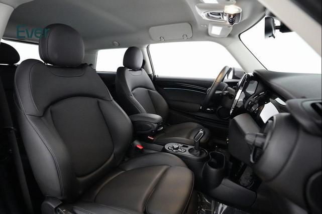 Photo of 2023 Moonwalk Grey Metallic MINI Hardtop