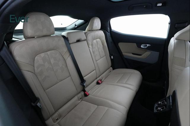 Photo of 2022 Midnight Polestar 2