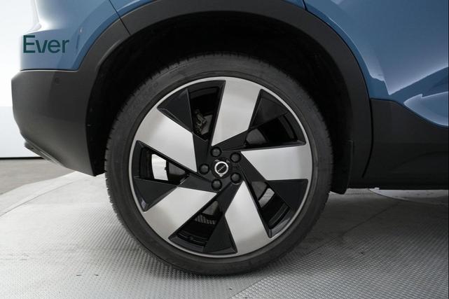 Photo of 2023 Fjord Blue Metallic Volvo XC40 Recharge Pure Electric