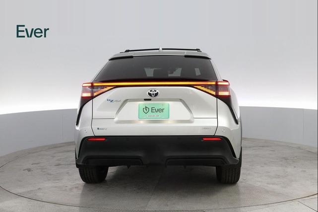 Photo of 2024 Elemental Silver Metallic Toyota bZ4X