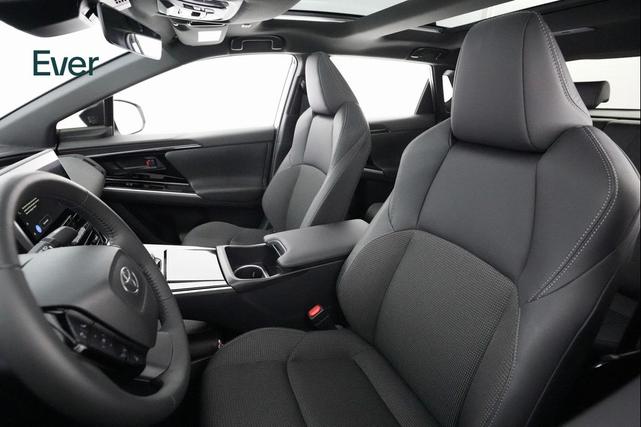 Photo of 2024 Elemental Silver Metallic Toyota bZ4X