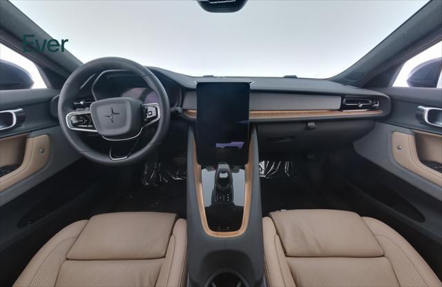 Photo of 2022 Midnight Polestar 2