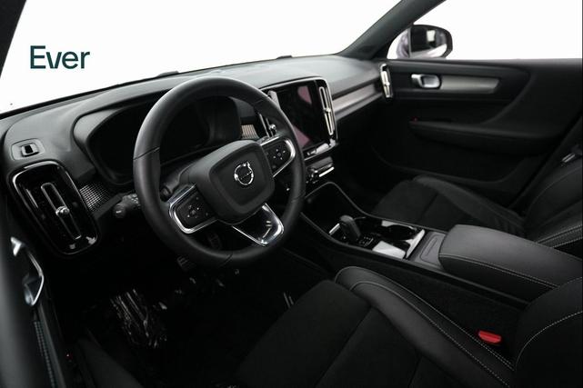 Photo of 2022 Fusion Red Metallic Volvo XC40 Recharge Pure Electric