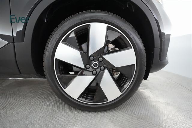 Photo of 2022 Black Stone Volvo C40 Recharge Pure Electric