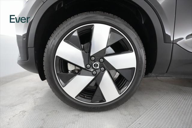 Photo of 2022 Black Stone Volvo C40 Recharge Pure Electric