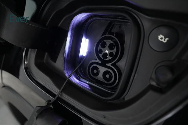 Photo of 2023 Black Volvo C40 Recharge Pure Electric