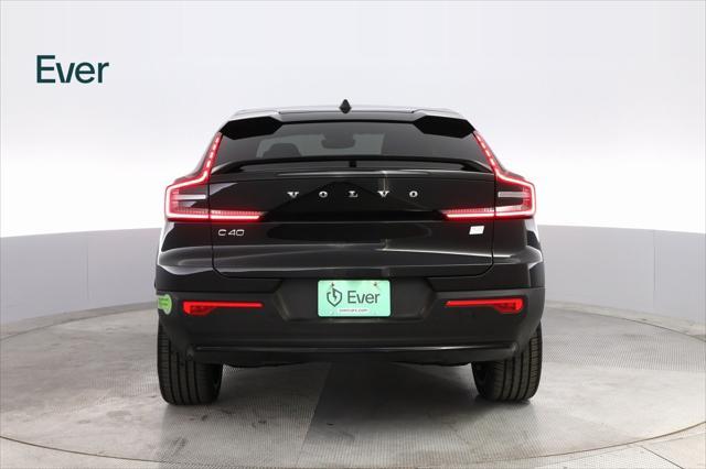 Photo of 2023 Black Volvo C40 Recharge Pure Electric