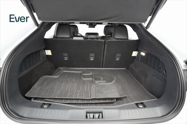 Photo of 2022 White Metallic Ford Mustang Mach-E