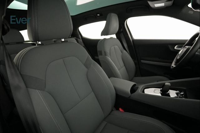 Photo of 2024 Magnesium Polestar 2