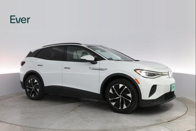 Photo of 2021 Glacier White Volkswagen ID.4