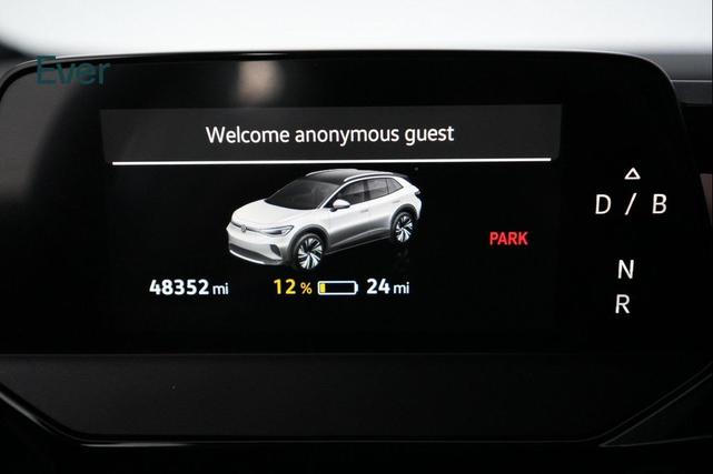 Photo of 2021 Glacier White Volkswagen ID.4