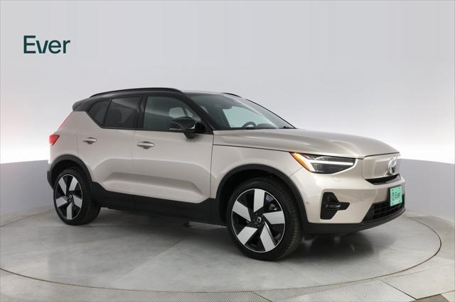 Photo of 2023 Gray Volvo XC40 Recharge Pure Electric