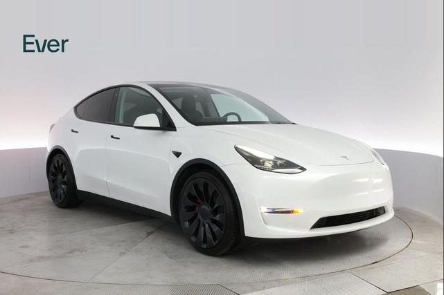 Photo of 2022 Pearl White Multi-Coat Tesla Model Y