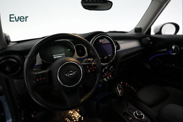 Photo of 2024 Island Blue Metallic MINI Hardtop