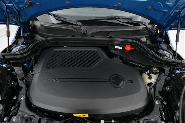 Photo of 2024 Island Blue Metallic MINI Hardtop