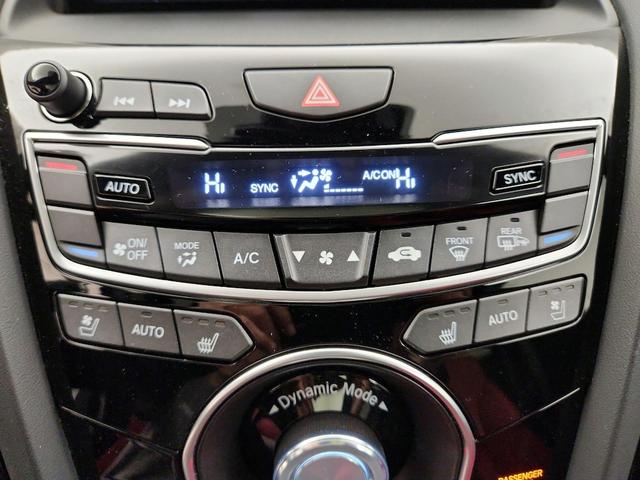 Photo of 2024 White Acura RDX