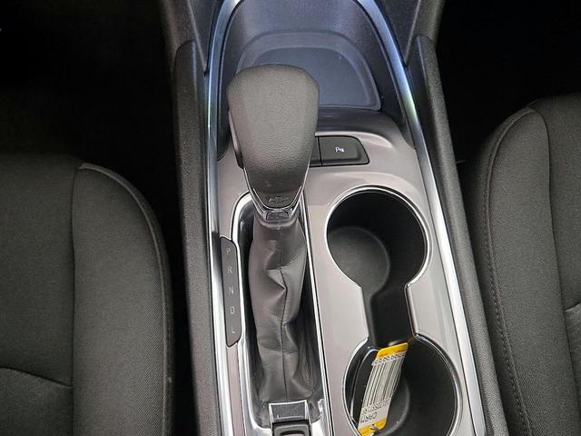 Photo of 2024 White Chevrolet Malibu