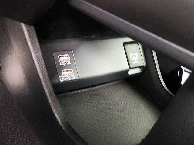 Photo of 2022 White Honda HR-V