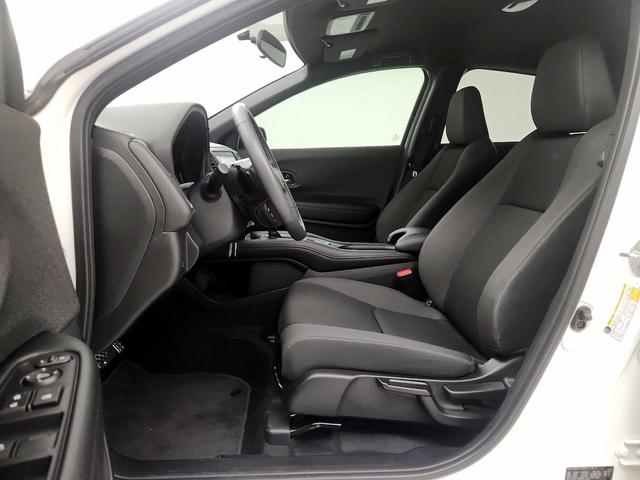 Photo of 2022 White Honda HR-V