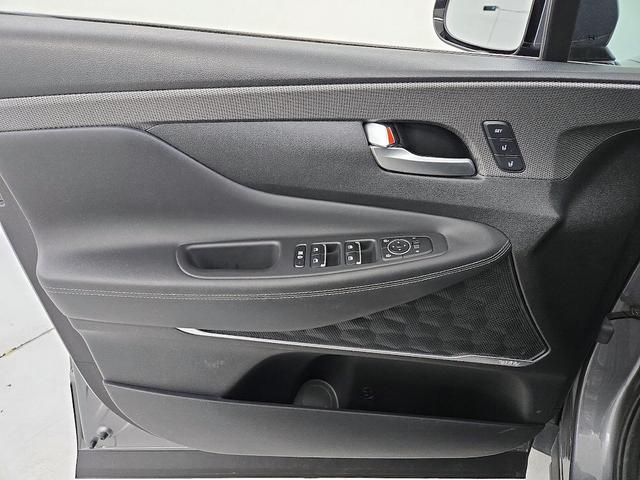 Photo of 2020 Gray Hyundai SANTA FE