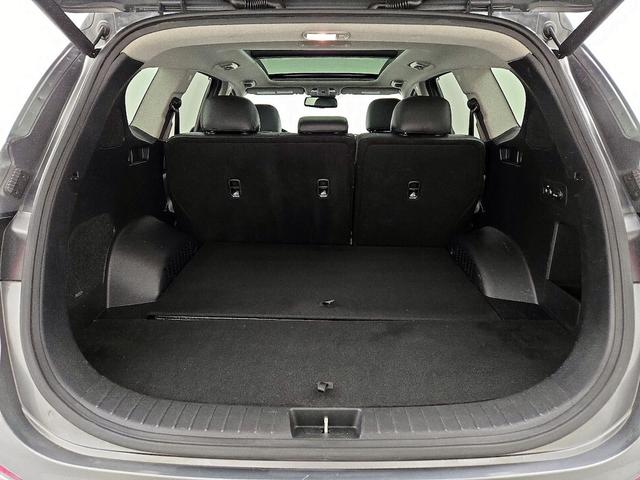 Photo of 2020 Gray Hyundai SANTA FE