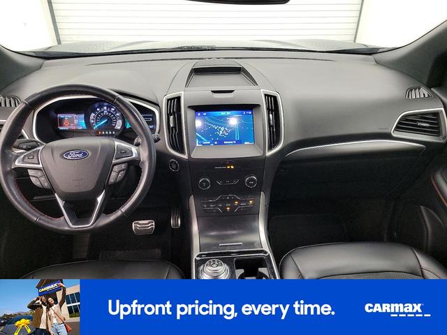Photo of 2020 Black Ford Edge