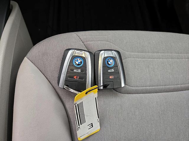 Photo of 2015 Silver BMW i3