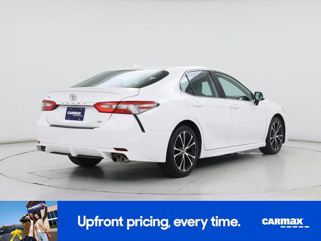 Photo of 2019 White Toyota Camry