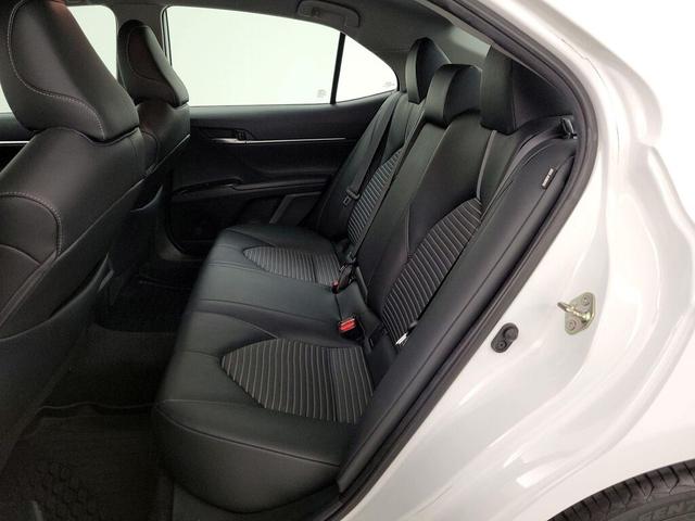 Photo of 2019 White Toyota Camry