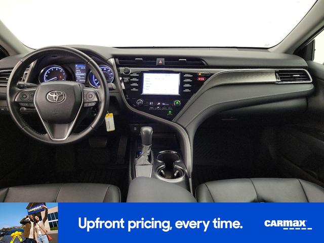 Photo of 2019 White Toyota Camry
