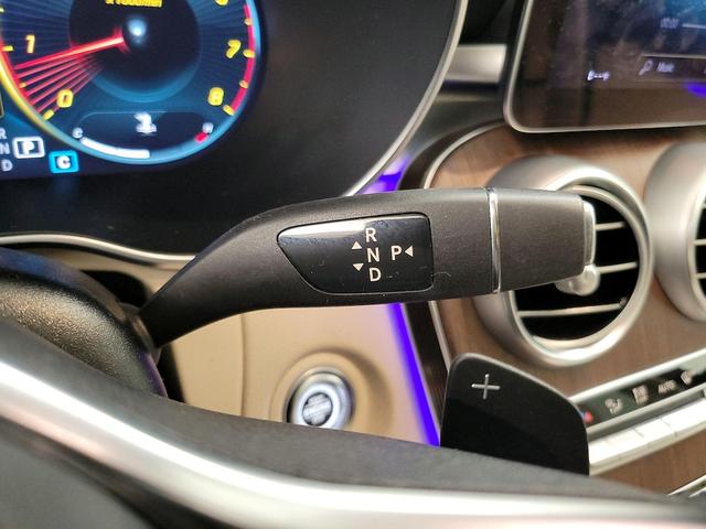 Photo of 2022 Blue Mercedes-Benz GLC 300