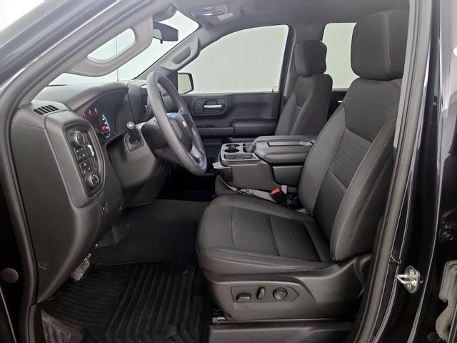 Photo of 2022 Black Chevrolet Silverado 1500